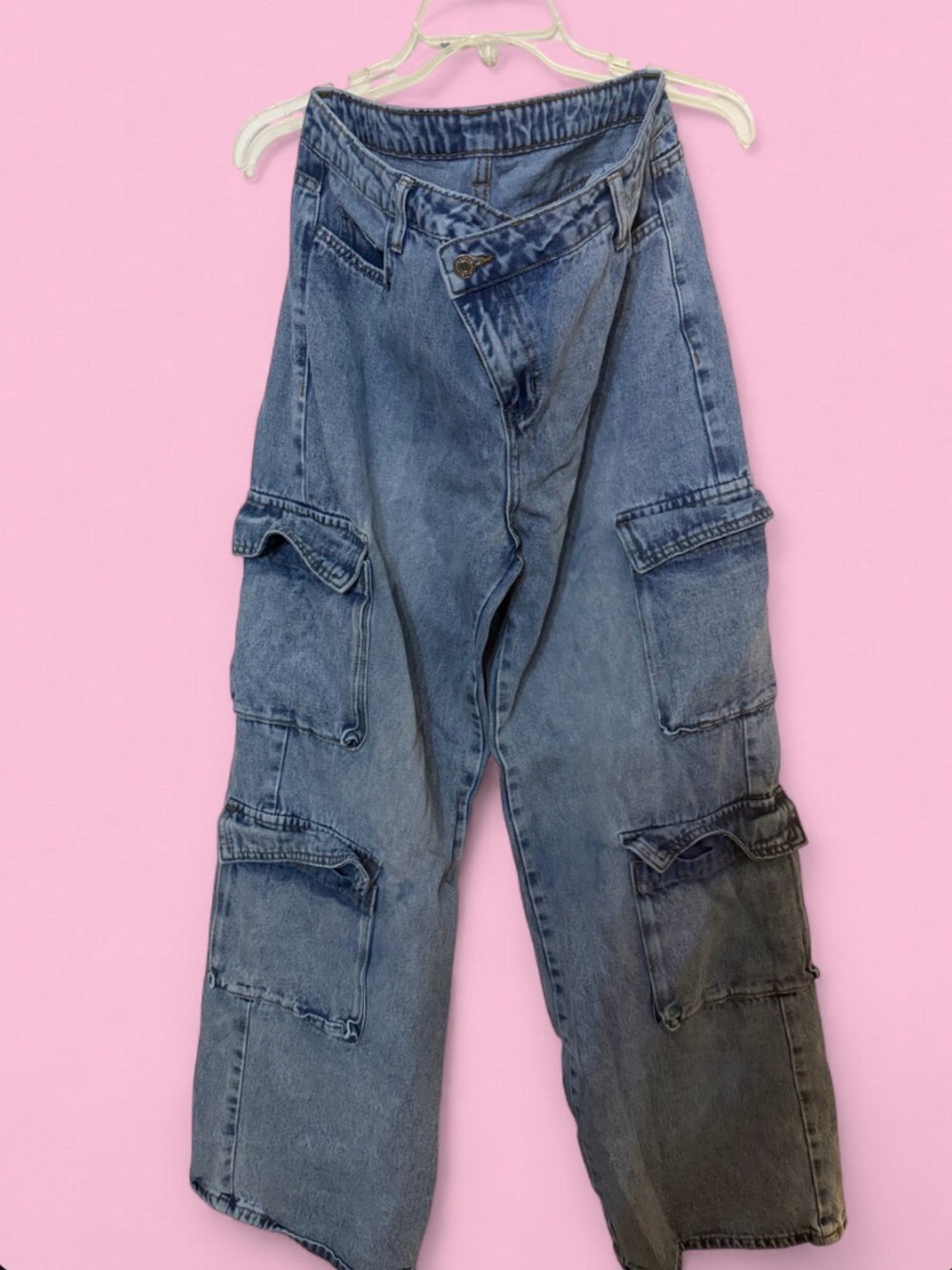 Womenβs Blue Cargo Jeans - Relaxed Fit